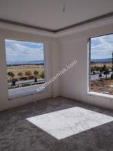 Afyon Ali İhsan Paşa Mahallesinde Satılık 3+1 Daire