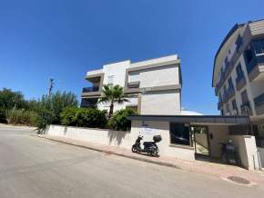 Antalya Muratpaşa Güzeloba'Da 1+1 Satılık Daire