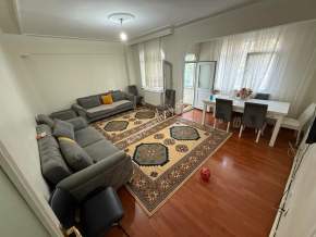 Belediye'Ye 300 Metre 2+1 90M2 1.Kat Balkonlu Satılık