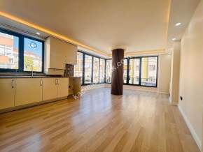 Altıntepe'De Minibüse Yakın 6Yıllık 2.Kat Geniş 2+1