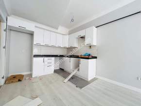 Altıntepe'De Ulaşıma Yakın 2.Katta Sıfır Boş Lüks 2+1!