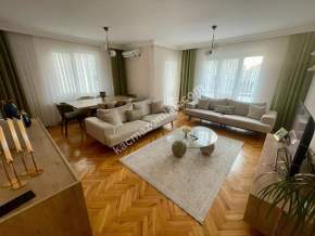 Maltepe Minibüse Yakın Ön Cephe Geniş 3+1