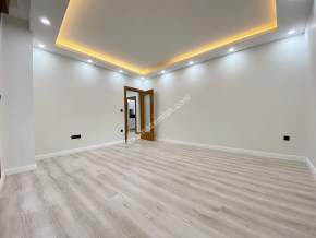 Sahilde Özel Bahçe Kullanımlı 75 M2 2+1 Bahçe Katı