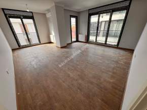 Acıbadem Caddesinde Sıfır Binada 92M2 Net Arakat 3+1