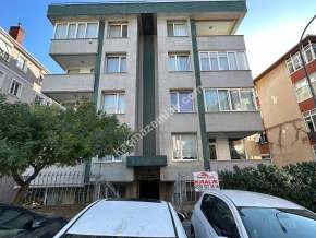 Acıbademde Metro Ve Metrobüse Yakın, Önü Açık 145 M2