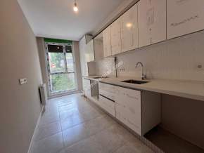 Acıbadem Balözü Sokakta Sıfır Binada Satılık 3+1 Daire