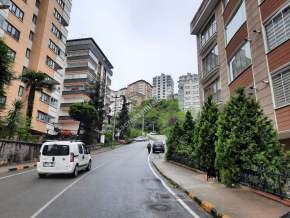 Trabzon Yeşiltepe'De Migros Arkası Satılık 3+1 Daire