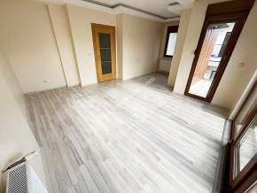 K.yalı Mektep Cad. Deniz Manzaralı 3+1 Dubleks