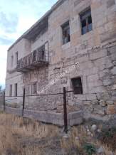 Ürgüp Sarıhıdır Köyünde Satılık Bahçeli Kargır Ev