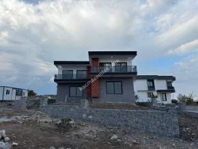 Manisa Yunusemre Şahin Tepesinde Satılık 4+1 Villa