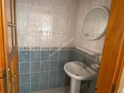 Kaçmaz Emlak'tan Aşağıhisar'da 3+1 Kiralık 22