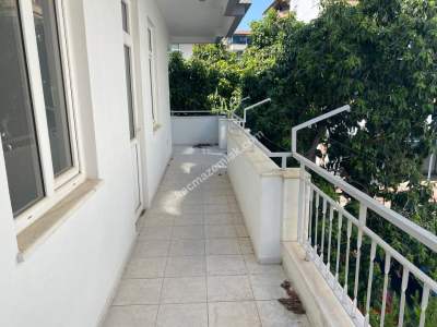 Kaçmaz Emlak'tan Aşağıhisar'da 3+1 Kiralık 11