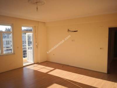 Çarşı Merkez'de 2+1 Kiralık Daire 13