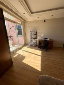 Aydınevler Mahallesi 3+1 Kısmi Eşyalı Geniş Daire 1