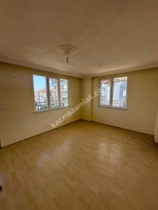 Manavgat Bahçelievlerde Geniş Kiralık 3+1 Daire 3