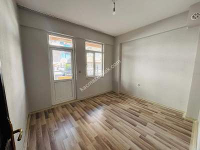 Manavgat Sanayi Güneşli Mah Kiralık 2+1 Geniş Daire 4