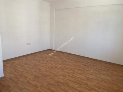 Kaçmaz Emlak'tan Yayla Mahallesi 2+1 Kiralık 6