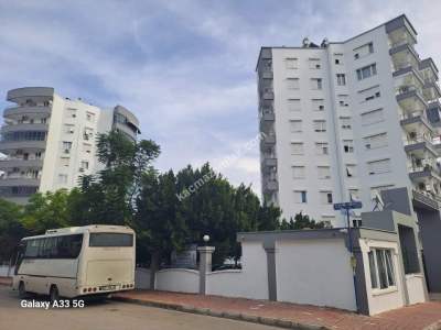 Antalya Güzeloba'Dasite İçerisinde 2+1 Kiralık Daire