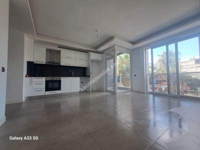 Antalya Muratpaşa Güzeloba'da 2+1 Kiralık Daire 22