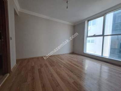 Antalya Muratpaşa Güzeloba'da 2+1 Kiralık Daire 13