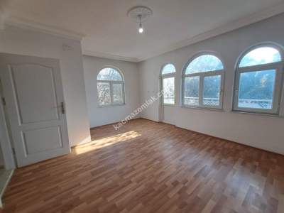 Güzeloba'da Bahçeli 4+1 Doğalgazlıklimalı Kiralık Dair 29