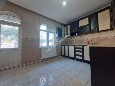 Güzeloba'da Bahçeli 4+1 Doğalgazlıklimalı Kiralık Dair 19