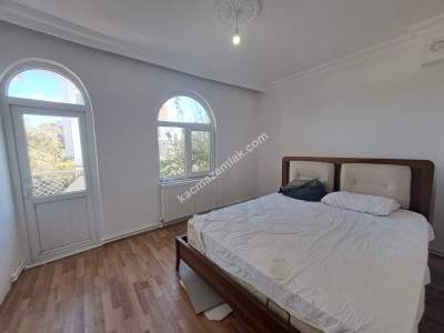 Güzeloba'da Bahçeli 4+1 Doğalgazlıklimalı Kiralık Dair 8