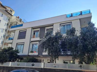 Antalya Güzeloba'da Doğalgazlı 3+1 Kiralık Daire 6