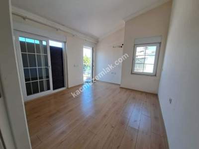 Antalya Güzeloba'da Doğalgazlı 3+1 Kiralık Daire 36