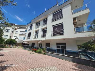 Antalya Güzeloba'da Doğalgazlı 3+1 Kiralık Daire 4