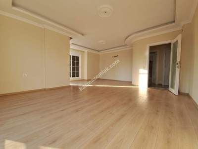 Antalya Güzeloba'da Doğalgazlı 3+1 Kiralık Daire 28