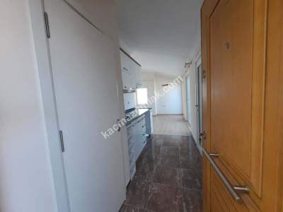 Antalya Güzeloba'da Doğalgazlı 3+1 Kiralık Daire 8