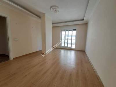 Antalya Güzeloba'da Doğalgazlı 3+1 Kiralık Daire 30