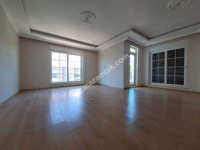 Antalya Güzeloba'da Doğalgazlı 3+1 Kiralık Daire 31