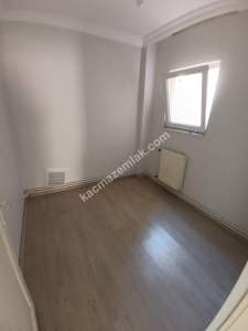 Aydın Cumhuriyet Mah 4+1 Doğalgazlı Ara Kat Kiralık 16