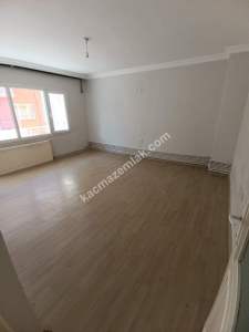 Aydın Cumhuriyet Mah 4+1 Doğalgazlı Ara Kat Kiralık 28