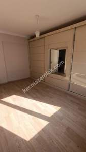 Aydın Fatih Mah 3+1 Site İçerisinde Ara Kat Kiralık 25