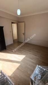 Aydın Fatih Mah 3+1 Site İçerisinde Ara Kat Kiralık 32