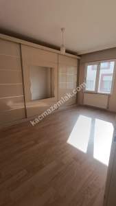 Aydın Fatih Mah 3+1 Site İçerisinde Ara Kat Kiralık 24