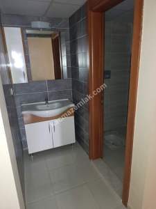 Aydın İstiklal Mah 2+1 Ayrı Mutfak Ara Kat Kiralık 32
