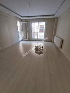 Aydın İstiklal Mah 2+1 Ayrı Mutfak Ara Kat Kiralık 9