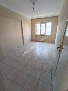 Aydın Yedieylül Mah 2+1 Ayrı Mutfak Doğalgazlı Kiralık 4