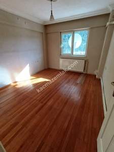 Aydın Yedieylül Mah 3+1 Cadde Üzerinde Kiralık 13