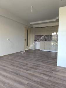 Kaçmaz Emlak Nazilliden Kiralık 2+1 Daire 2