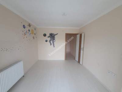 Nilüfer 29 Ekim Mah Kiralık Site İçi 3+1 Daire 23