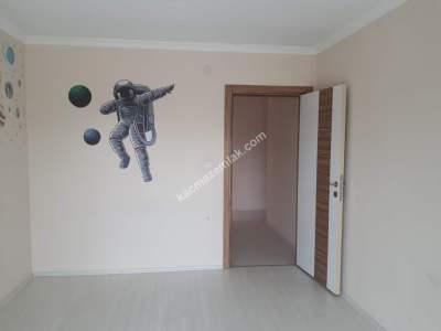 Nilüfer 29 Ekim Mah Kiralık Site İçi 3+1 Daire 28