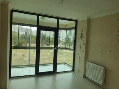 Nilüfer 29 Ekim Mah Kiralık Site İçi 3+1 Daire 40