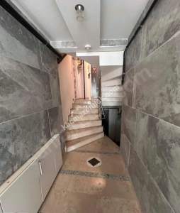 Çanakkale Biga'da Çarşı İçinde 1+1 Eşyalı Kiralık Dair 11