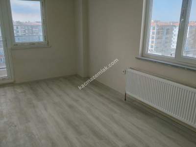 Ç.kale Esenler Karacaören Yolu Kiralık 3+1 Sıfır Daire 7