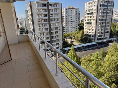 Diyarbakır 75 Caddeye Yürüme Mesafesi 3+1 Kiralık Daire 17